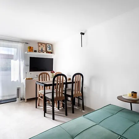 Olea Mare - New 2026 Seaside Retreat Appartamento Kaštela
